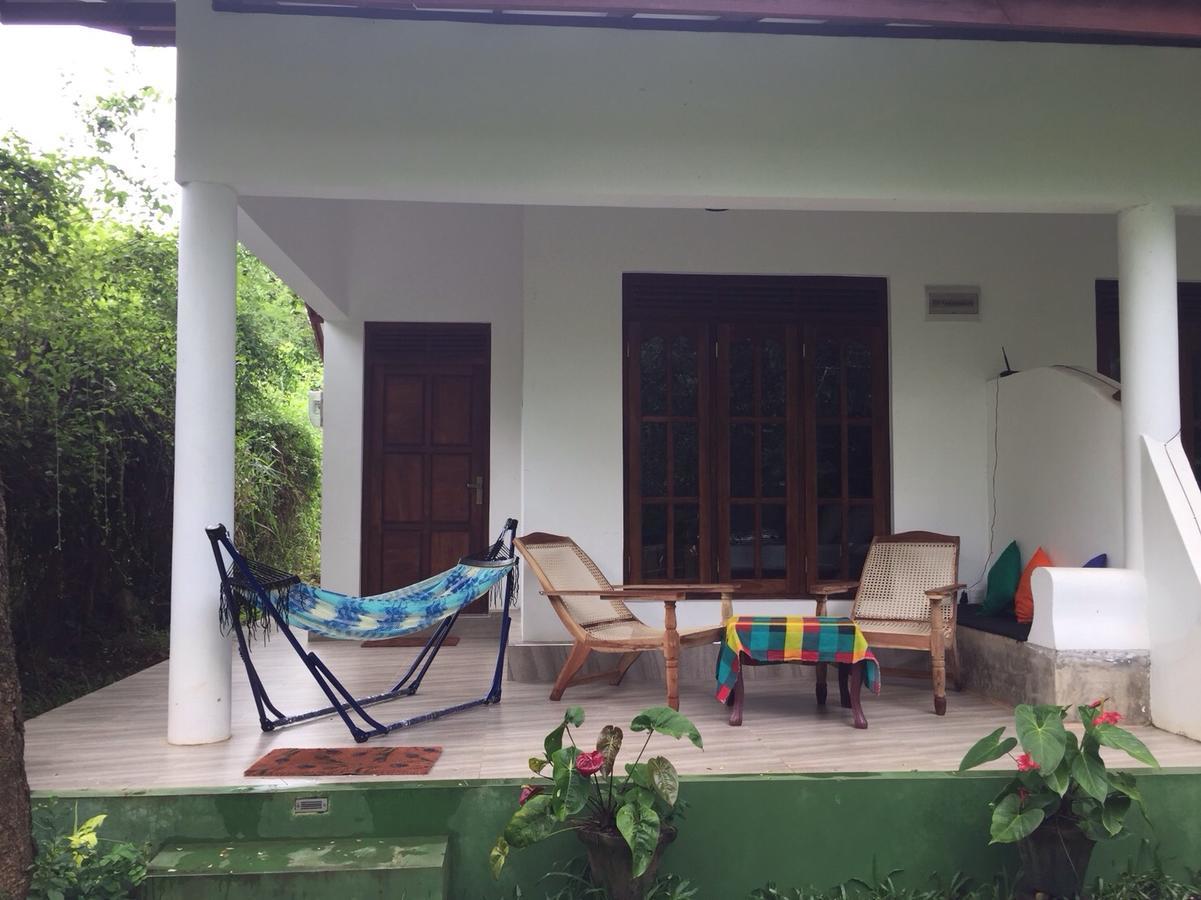 Mowgli Cottage Szigirija Kültér fotó
